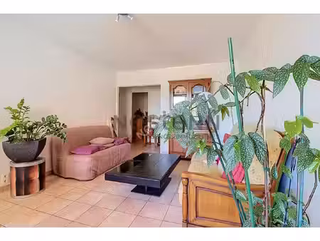appartement t3 de 78m² avec balcon de 9 m²  résidence les ormeaux  centre-ville de vitroll