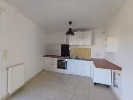 location maison à fougères (35300) : à louer / 96m² fougères