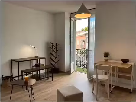 location meublée appartement 1 pièce 19 m² à ales (30100)  435 €