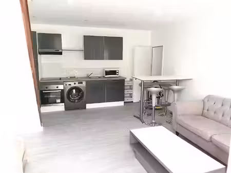 location appartement 2 pièces à blaye (33390)  560 €