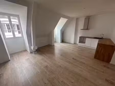 location appartement 2 pièces 47 m² à gien (45500)  590 €