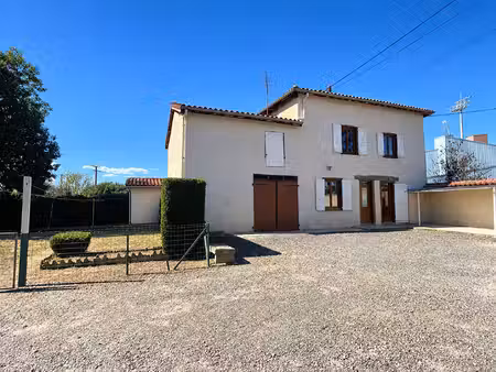 maison 107.80 m² sur une parcelle de 812 m²