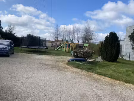 terrain constructible en village au cellier