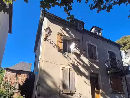 vente maison 4 pièces 93 m² à terrasson-lavilledieu (24120)  60 000 €