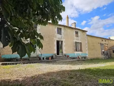 vente ferme 3 pièces 80 m² à massognes (86170)  66 000 €