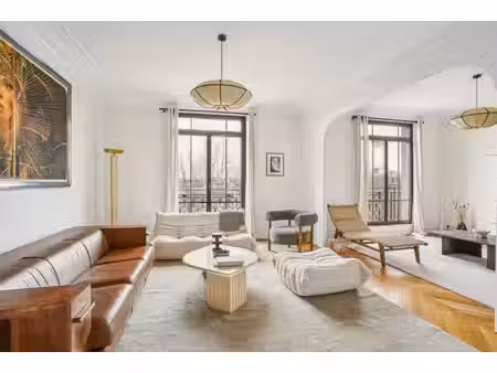 appartement de luxe à vendre dans le quartier ile de la jatte-parc d'orléans