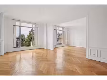 appartement de luxe à vendre dans le quartier ile de la jatte-parc d'orléans