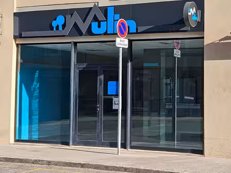 local commercial bourgoin jallieu 84 m2