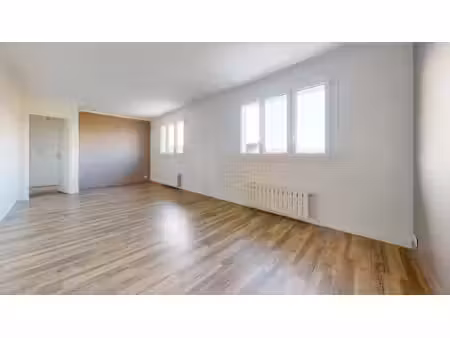 appartement l hay les roses 3 pièce(s)
