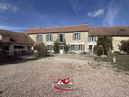 longère ancienne avec vue dégagée