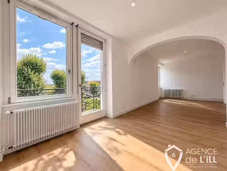 appartement 5 pièces 103 64 m2 colmar - cave et garage