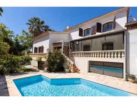 maison de charme à rénover  au bord de l'hérault – 233 m² avec piscine et studio indépenda