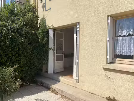 vias centre - maison de ville t3 de 81m2 avec terrasse