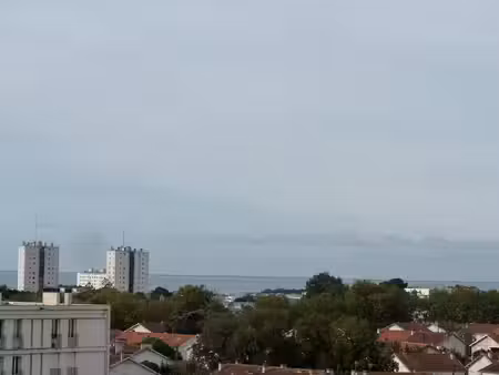 la rochelle  apt. t5 de 97 m² avec balcon et cave