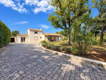 charmante maison de pres de 190 m²