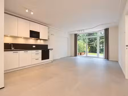 appartement 2 ch. avec jardin  avenue de l'uruguay
