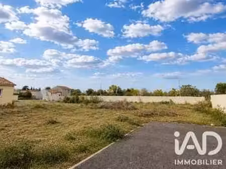 vente terrain à redessan (30129) : à vendre / 261m² redessan