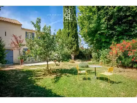 maison de luxe à vendre à pas des lanciers