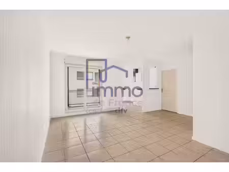 appartement t3 avec terrasse et garage
