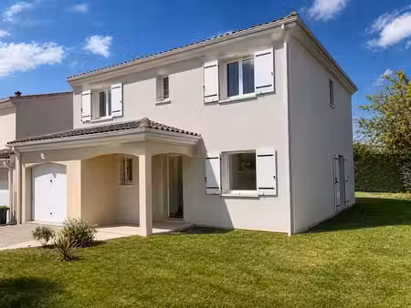 vente maison 6 pièces 128 m² à la réole (33190)  198 000 €