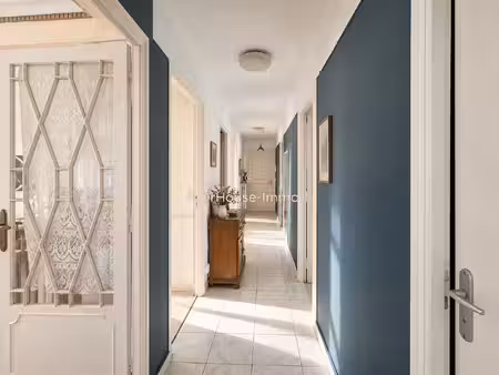 saint-sauveur-sur-tinée - 4/5 pièces 85 m² - 3 chambres  possibilité 4 - 2 balcons