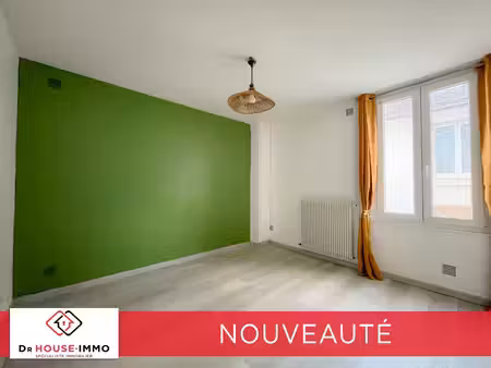 maison de ville - petit prix  beau potentiel