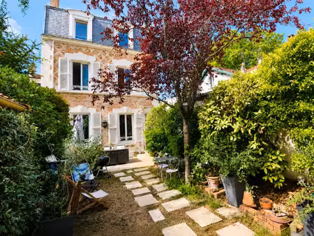 chatou - maison de caractere de 1885 - 126 m² - 11 mn rer