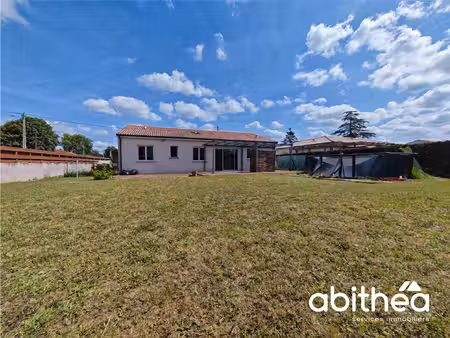 à génissac maison récente 5 pièces 91 m2 terrain 633 m