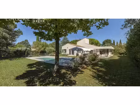 maison avec piscine et jardin aix-en-provence (13)