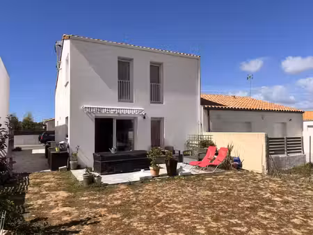vente maison 5 pièces 78 m² saint-vincent-sur-jard (85520)