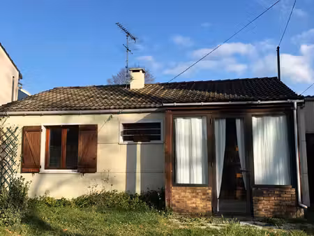 maison f3 avec jardin  terrasse et garage à louer