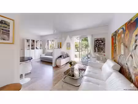appartement avec jardin privatif et box fermé rue raymond ridel - 51 m2