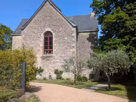 chavagnes en paillers (85250) - lieu d'exception - ancienne chapelle renovee 6 chambres su