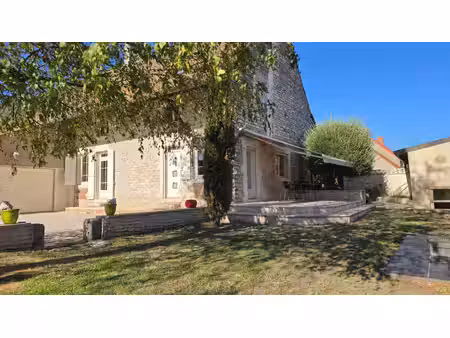 maison en pierre de 164 m² avec jardin et double garage - proche de chalon-sur-saône (saôn