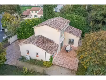 a vendre belle maison de 120m² proche digne les bains (04)