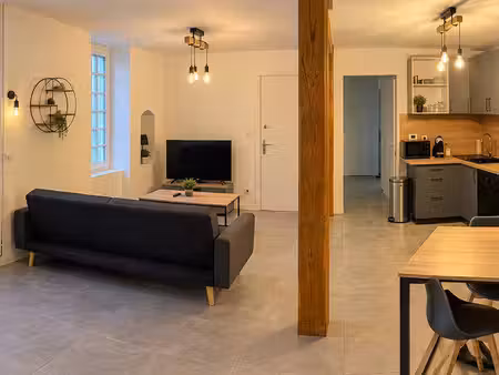 maison t4 de 90m² avec 3 chambres et 3 salles d’eau sans jardin