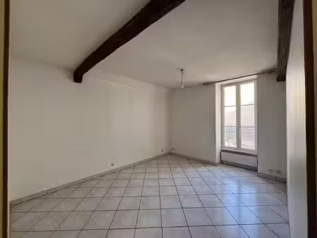 f2 - 45m ²