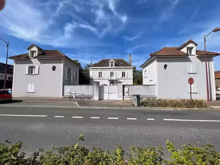 vente immeuble 5 pièces  96.43m²  chevry