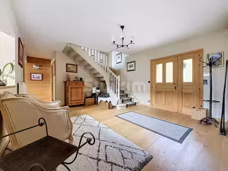 chalet de luxe à vendre dans le quartier plaine