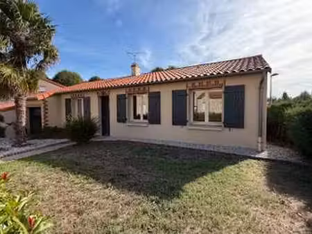 vente maison à gesté (49600) : à vendre / 86m² gesté