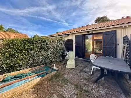 vente maison piscine à saint-jean-de-monts (85160) : à vendre piscine / 22m² saint-jean-de