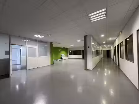 location locaux professionnels 0 pièces 450 m² à rivery (80136)  2 440 €