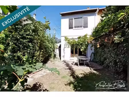 4 chambres  un jardin  le rer a à pied !