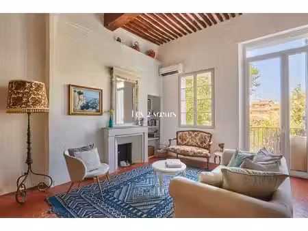 duplex de luxe à vendre dans le quartier mazenod-bellevue-saint donat-banon