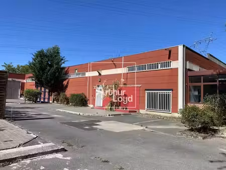 location local d’activités lisses 91090 1620m²