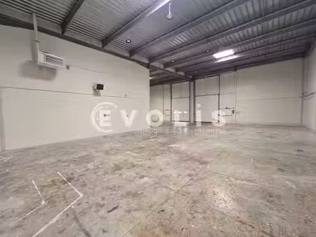 location local d’activités lisses 91090 538m² à 3974m²