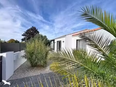 vente maison à saint-mathurin (85150) : à vendre / 151m² saint-mathurin