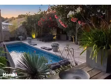 maison/villa t5 de 170 m² à villeneuve-lès-avignon 30400