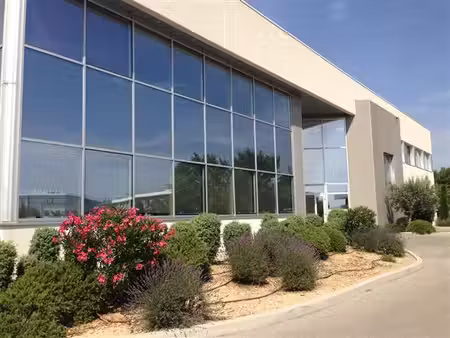 location bureau aix en provence 127 m²