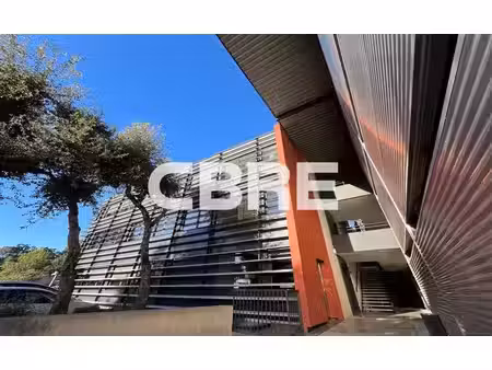 location bureau biot 167 m²